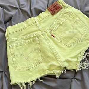 Neon Levi’s
